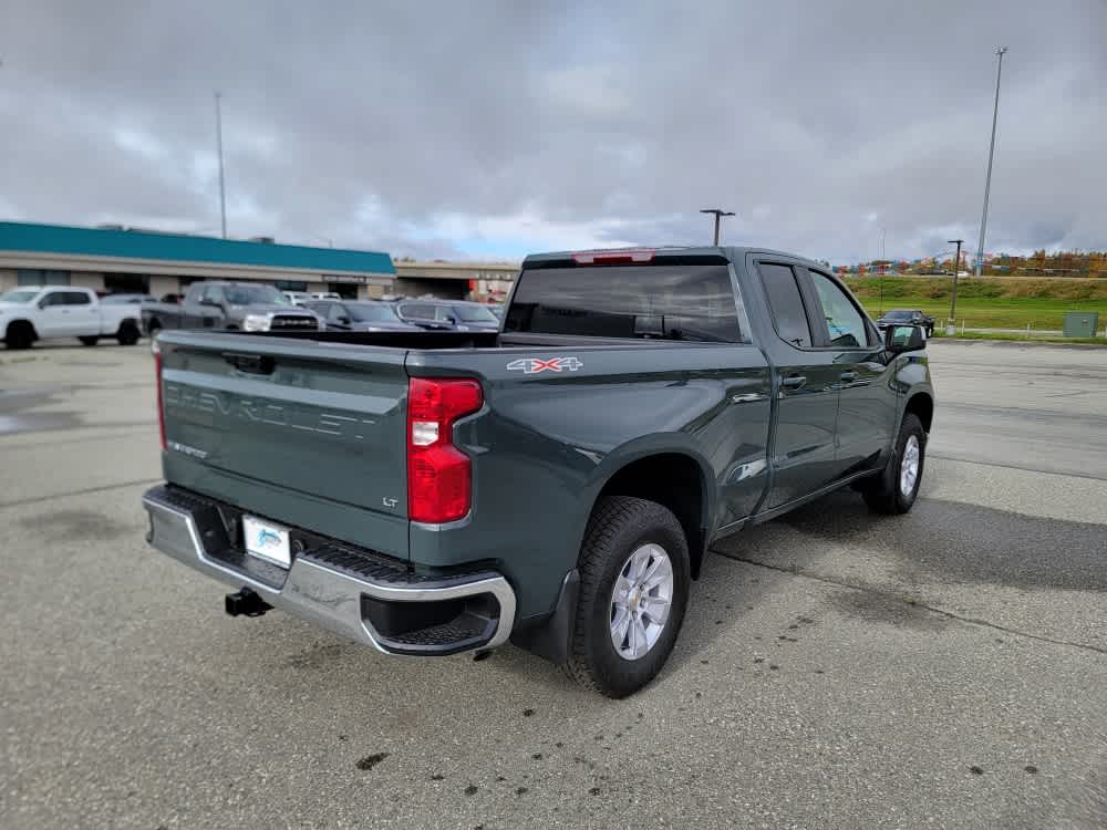 Thumbnail: 2026 Chevrolet Silverado 1500 - 5