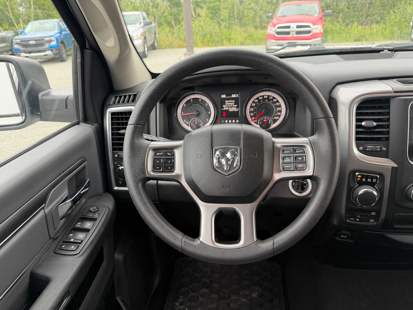 2024 RAM Ram 1500 Classic SLT - Photo 18