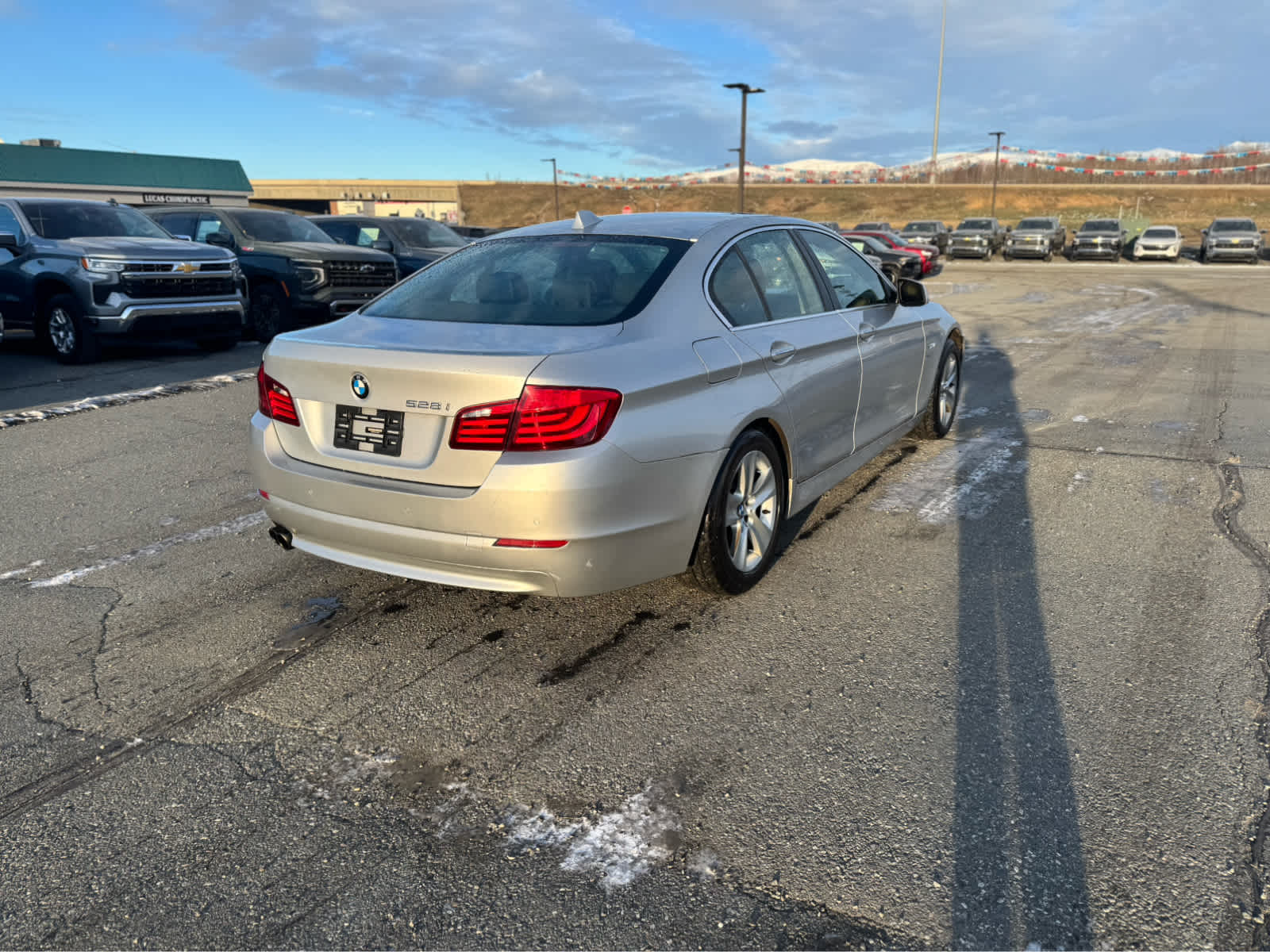 Thumbnail: 2012 BMW 5 Series - 5