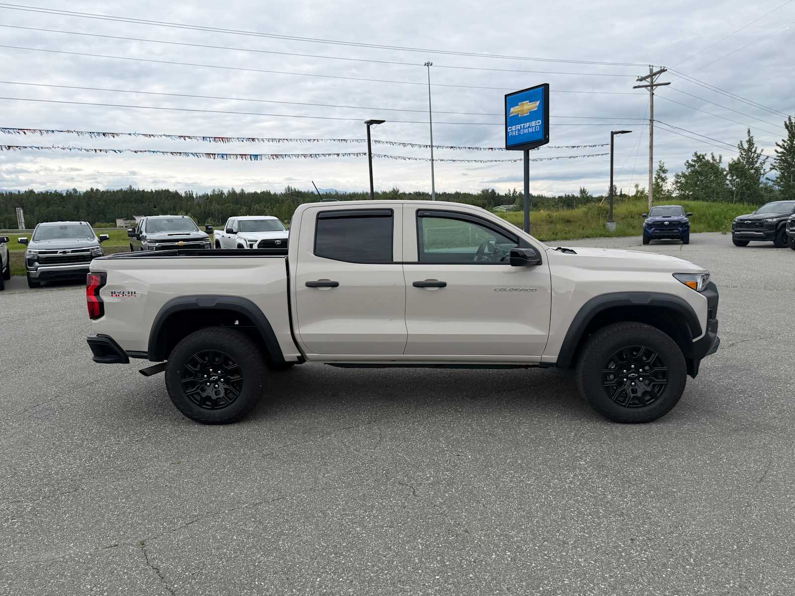 Thumbnail: 2026 Chevrolet Colorado - 12