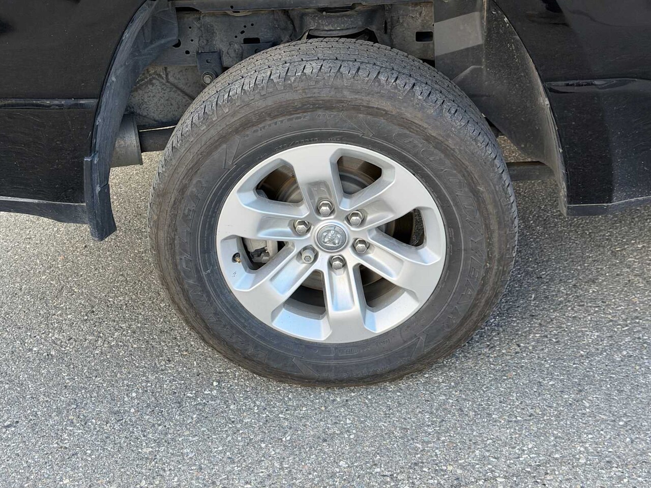 2023 Ram 1500 Laramie Crew Cab 4x4 57 Box - Image 17