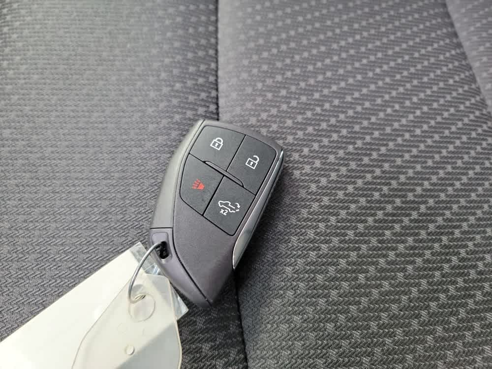 Thumbnail: 2026 Chevrolet Silverado 3500 - 22