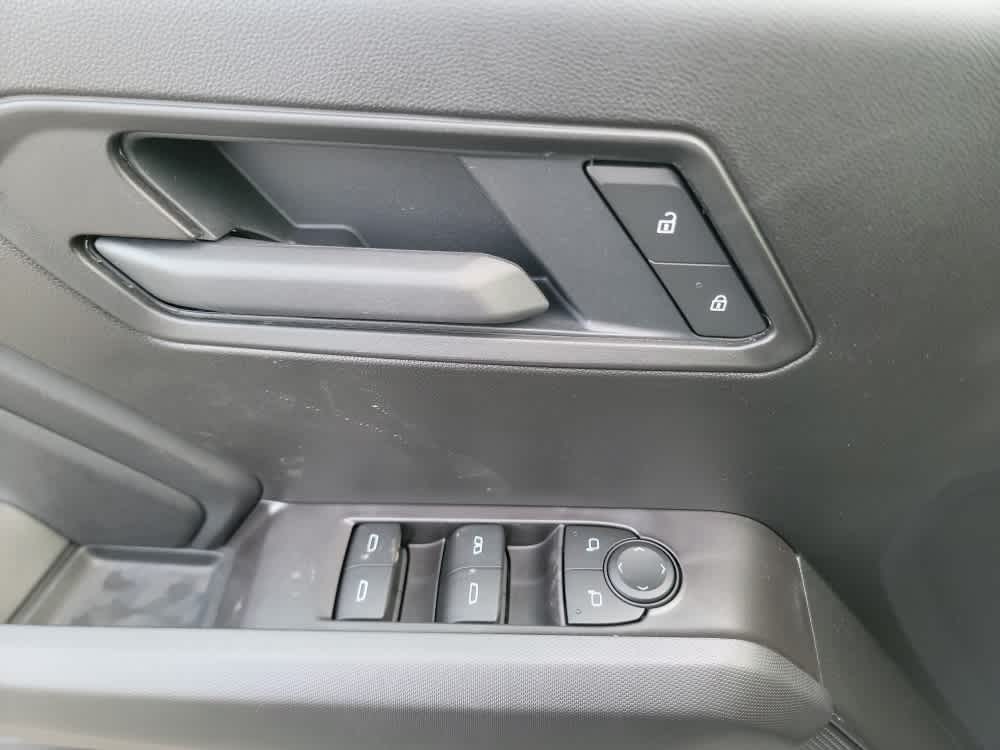 Thumbnail: 2026 Chevrolet Colorado - 10