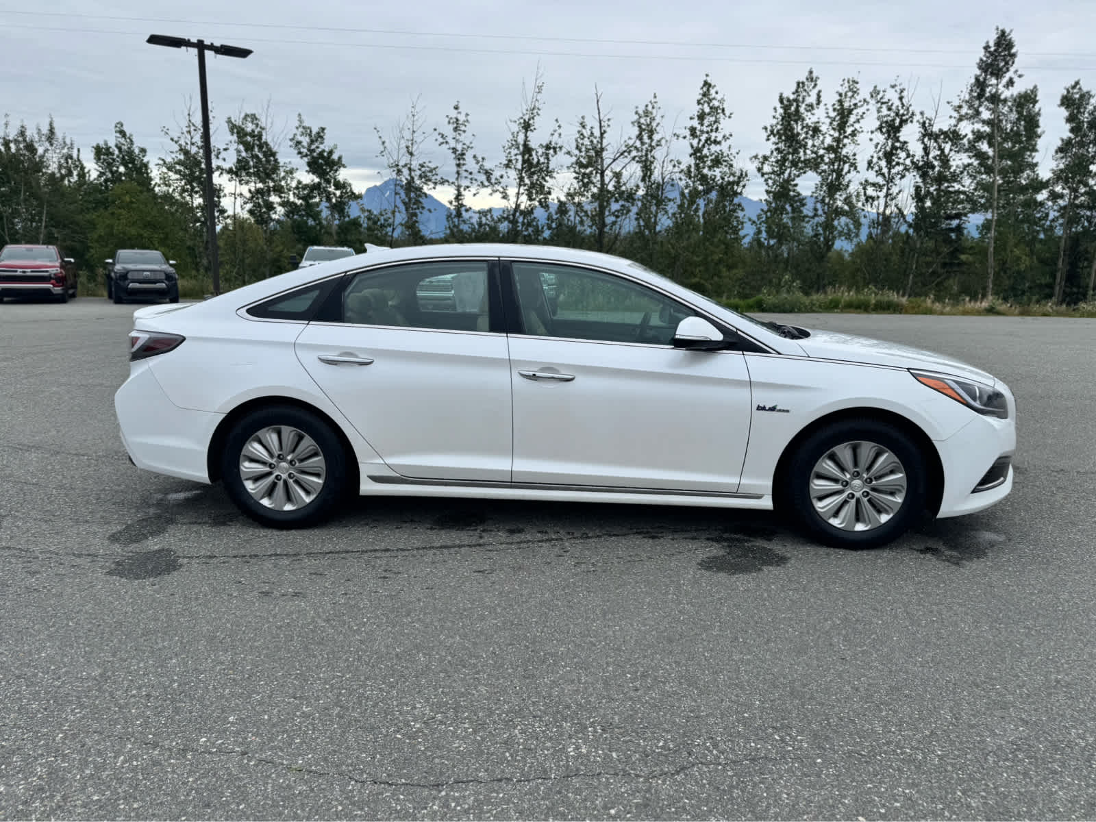 Thumbnail: 2016 Hyundai Sonata - 6