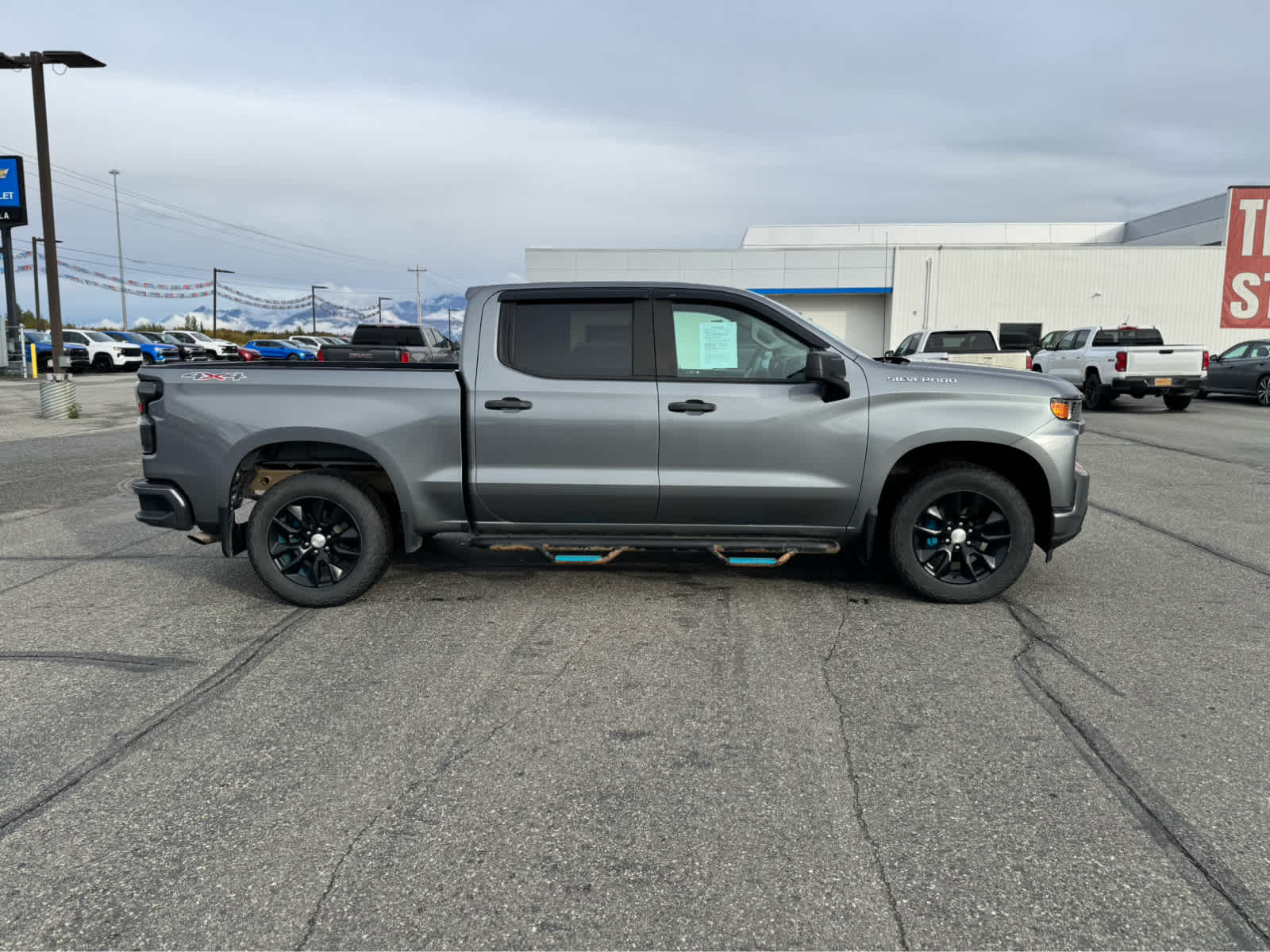Thumbnail: 2021 Chevrolet Silverado 1500 - 6