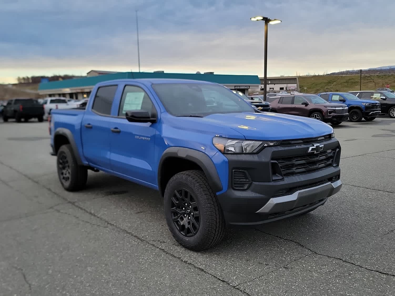 Thumbnail: 2026 Chevrolet Colorado - 7