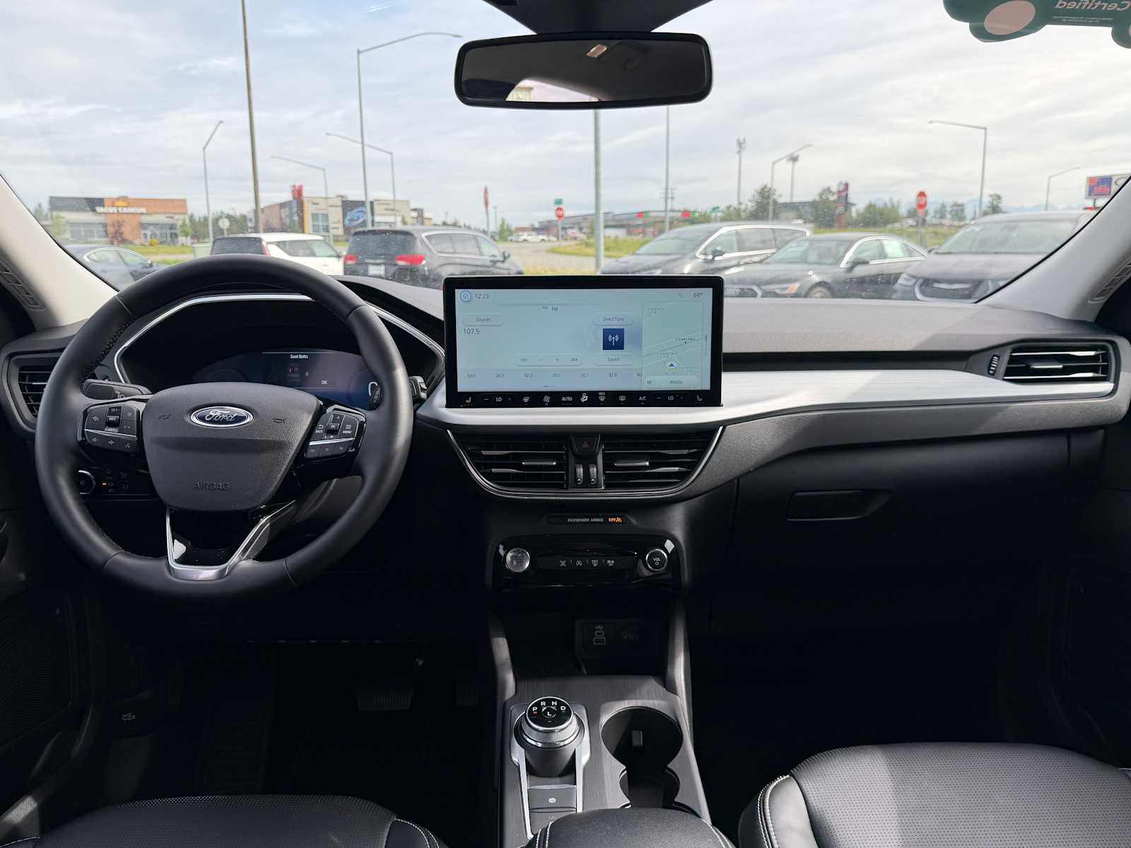 2025 Ford Escape Platinum - Photo 22