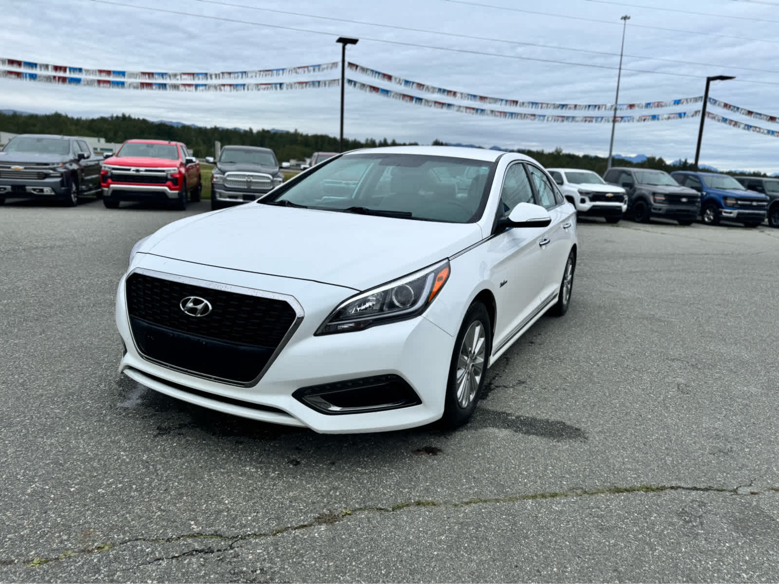 Thumbnail: 2016 Hyundai Sonata - 1
