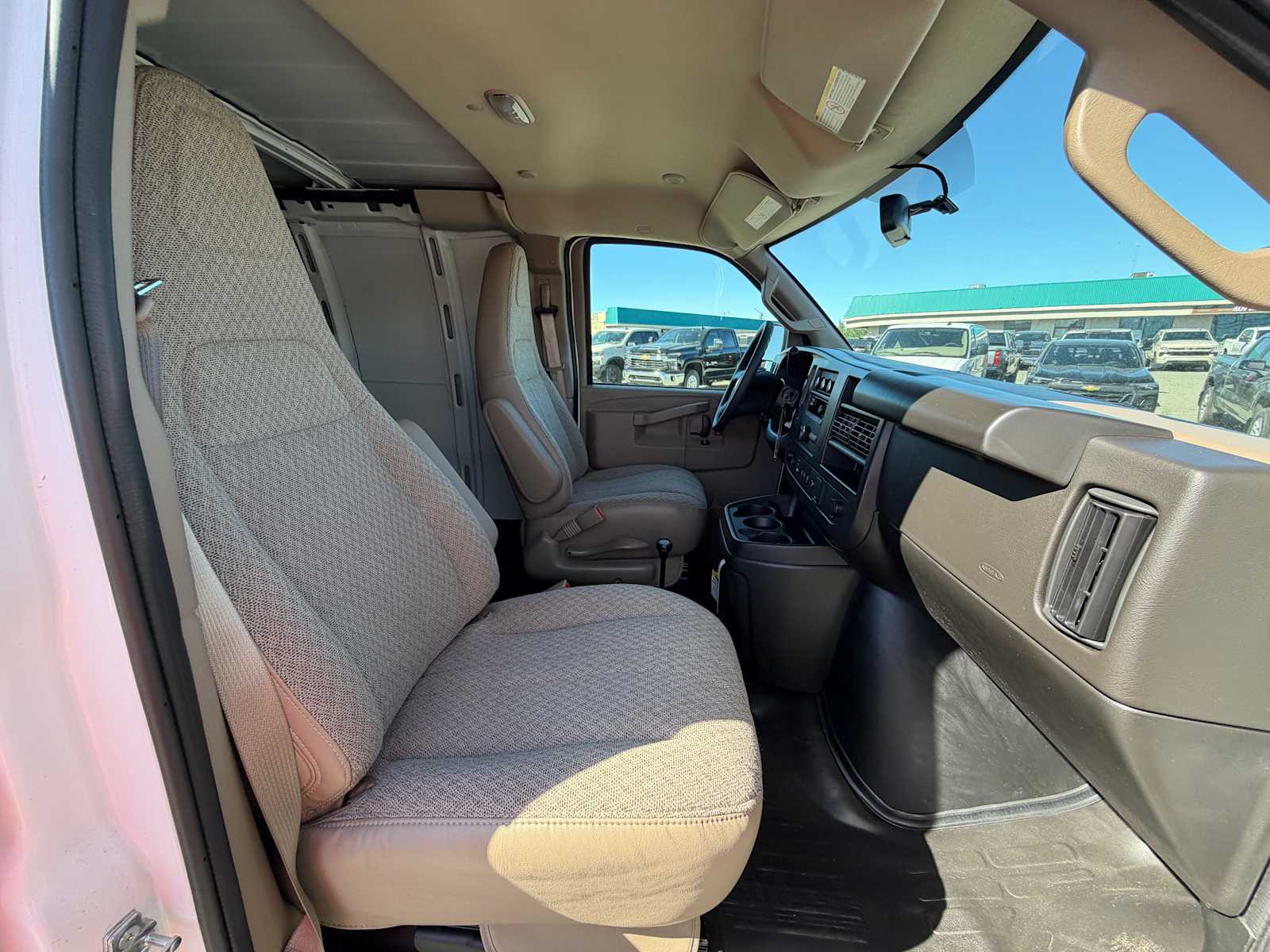 2025 Chevrolet Express Cargo Work Van - Photo 23