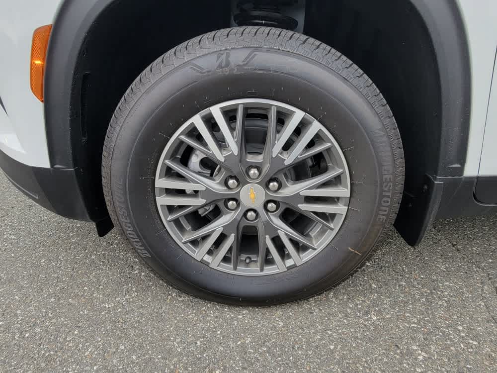 Thumbnail: 2026 Chevrolet Traverse - 9