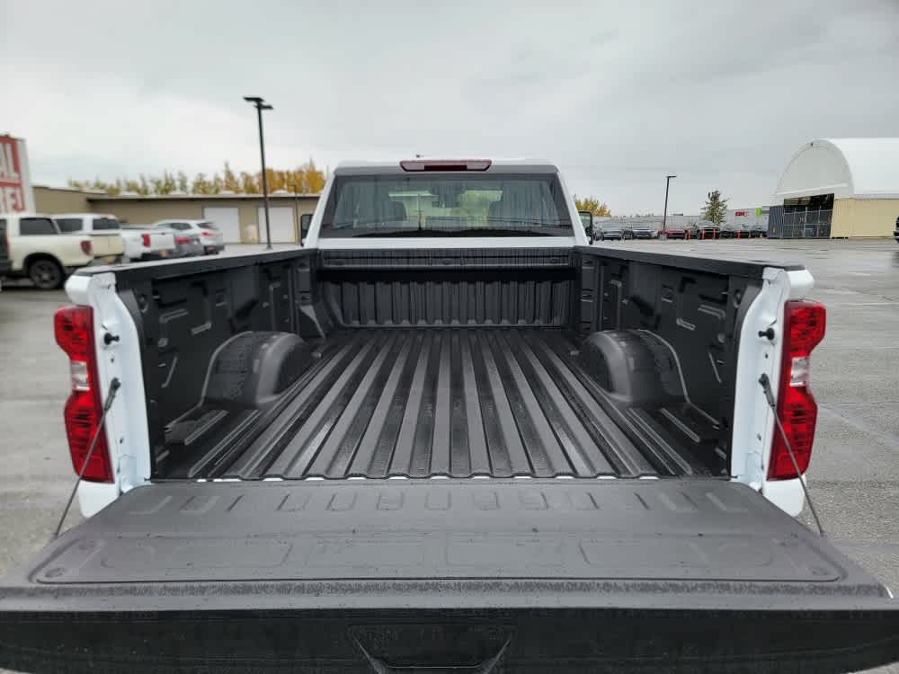 Thumbnail: 2025 Chevrolet Silverado 3500 - 19