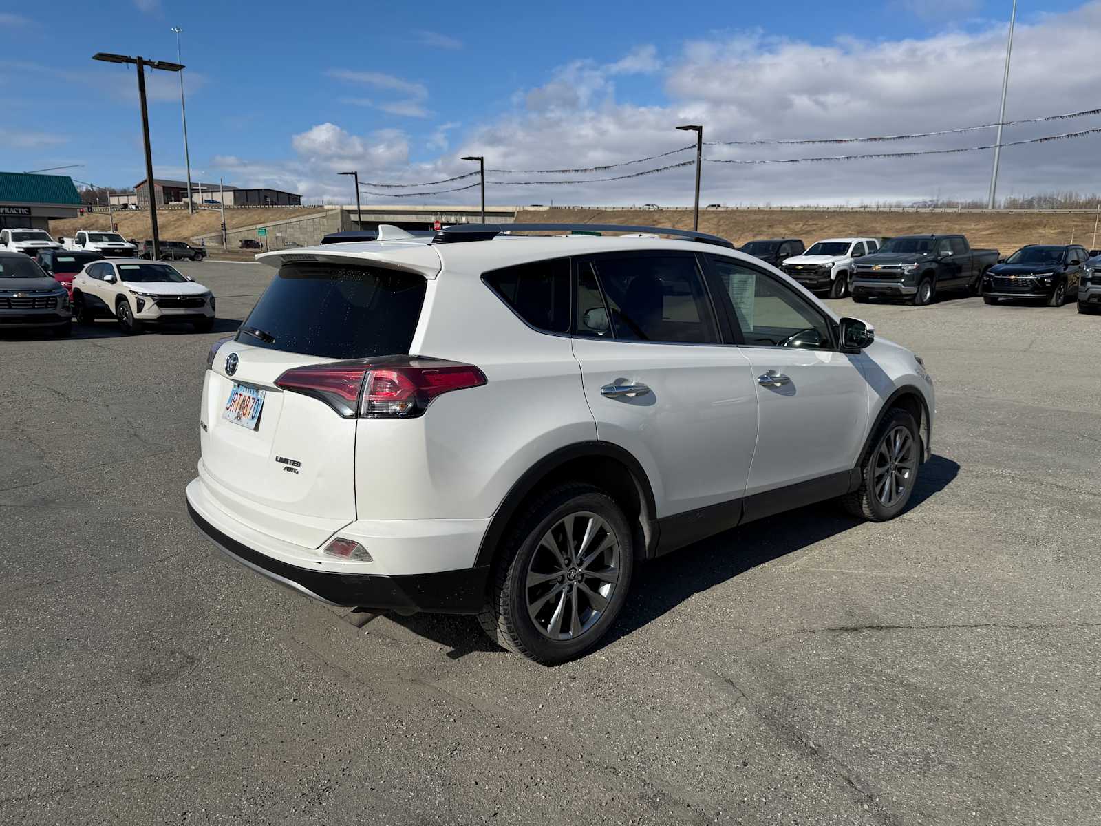 Thumbnail: 2018 Toyota RAV4 - 6