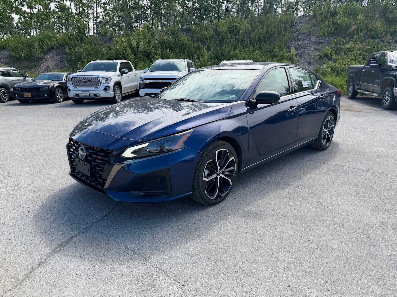 2024 Nissan Altima 2.5 SR - Image 3