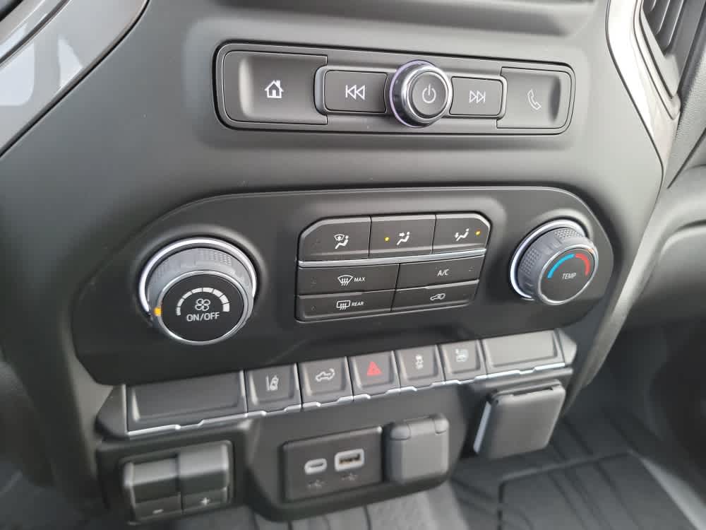 Thumbnail: 2026 Chevrolet Silverado 2500 - 17