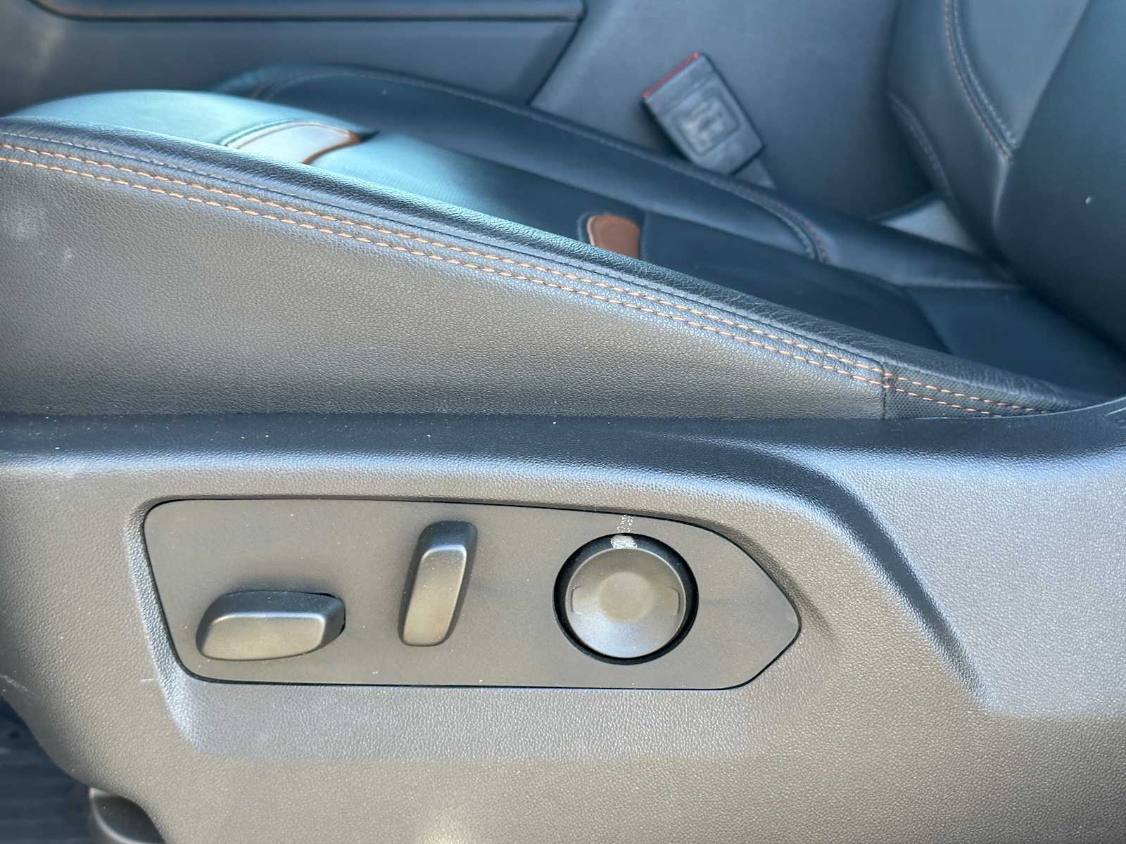 Thumbnail: 2025 GMC Sierra 2500 - 6