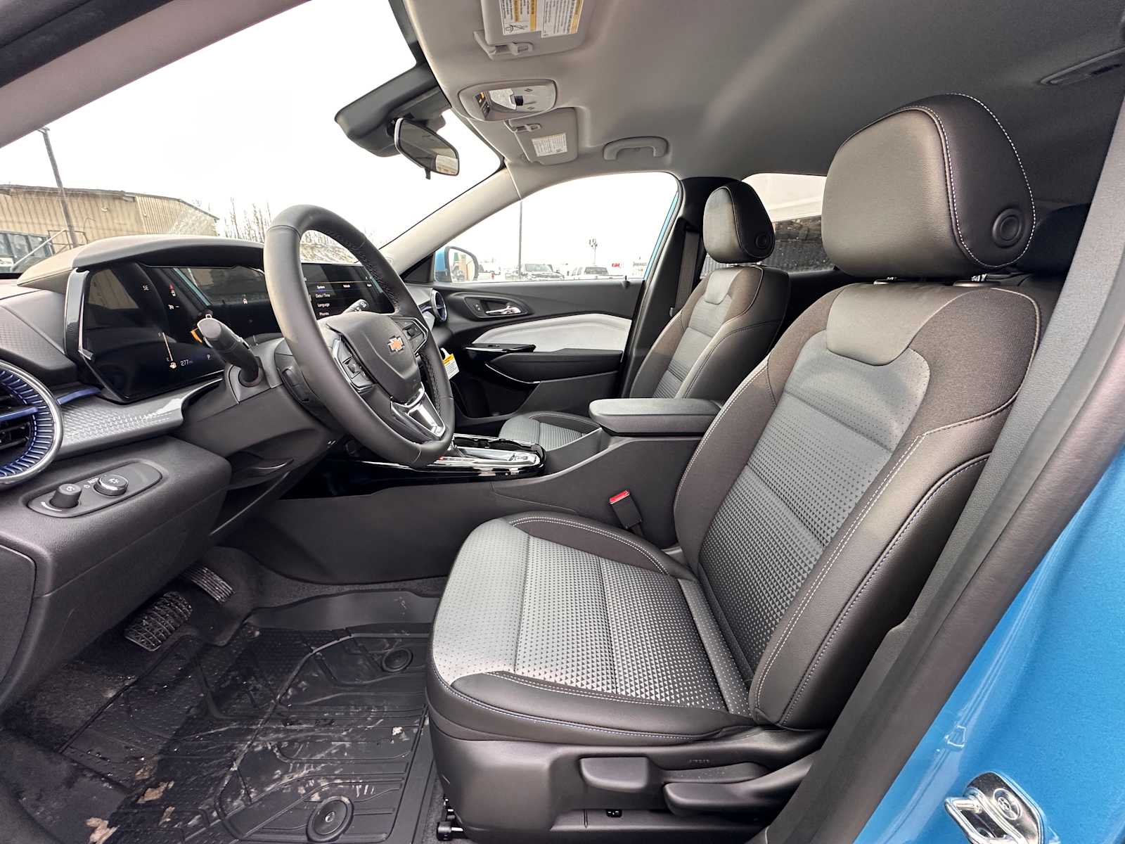 Thumbnail: 2026 Chevrolet Trax - 7