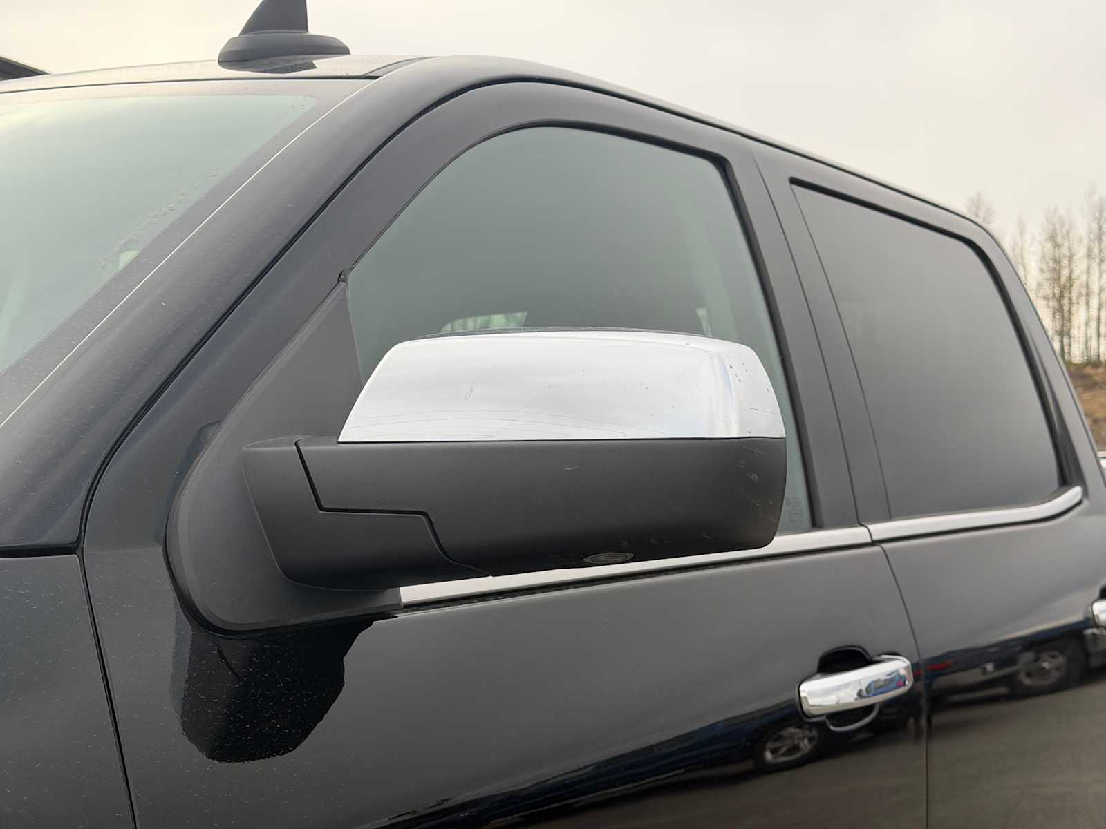 Thumbnail: 2015 Chevrolet Silverado 1500 - 12