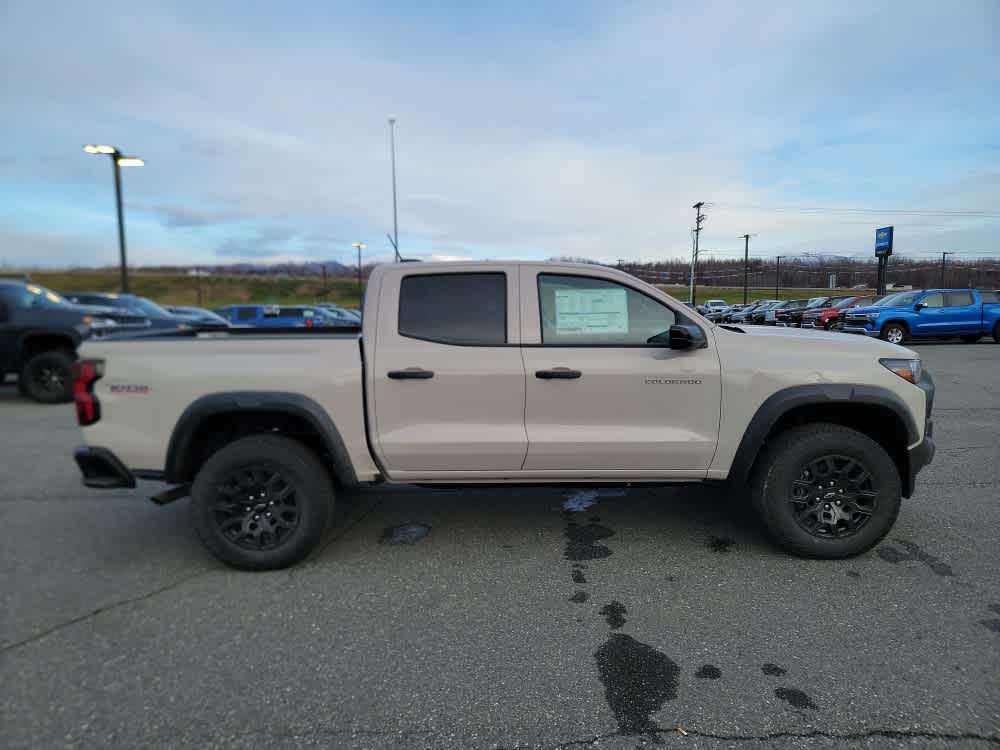 Thumbnail: 2026 Chevrolet Colorado - 6