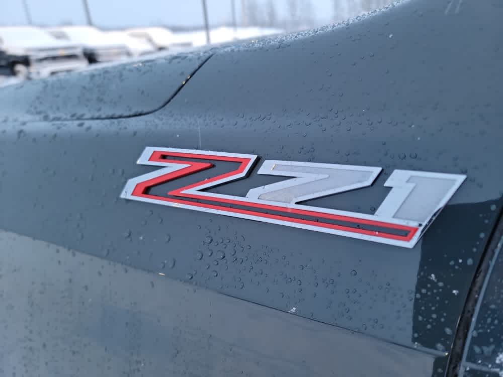 Thumbnail: 2026 Chevrolet Suburban - 25