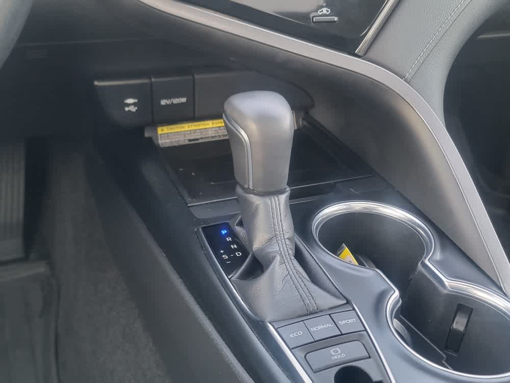 Thumbnail: 2019 Toyota Camry - 17