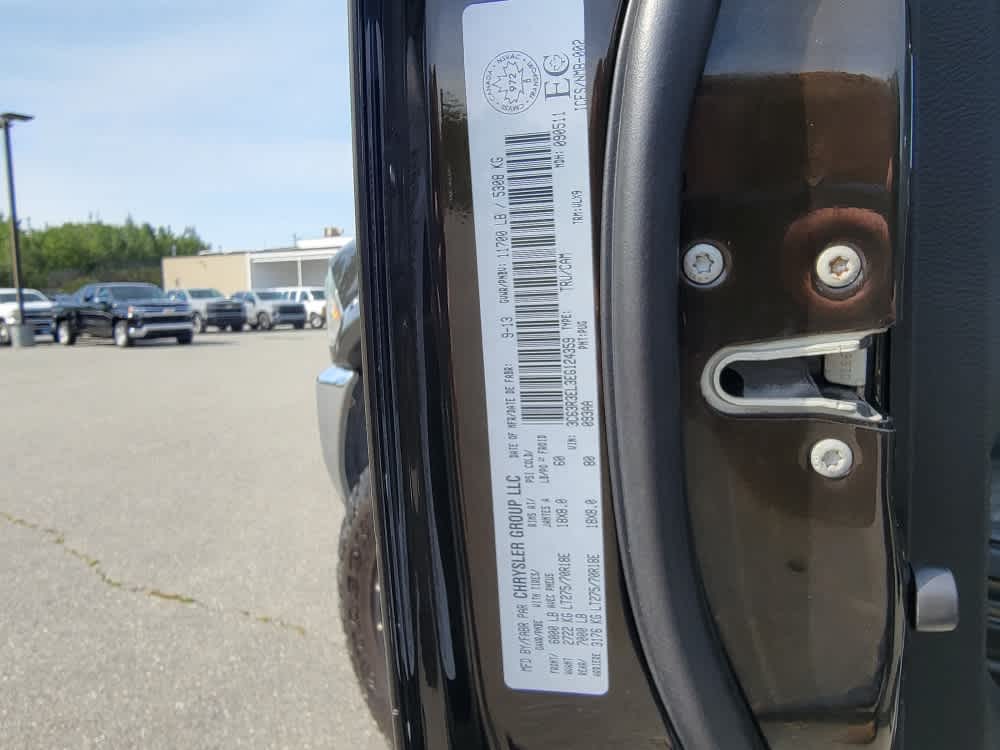 Thumbnail: 2014 RAM 3500 - 20