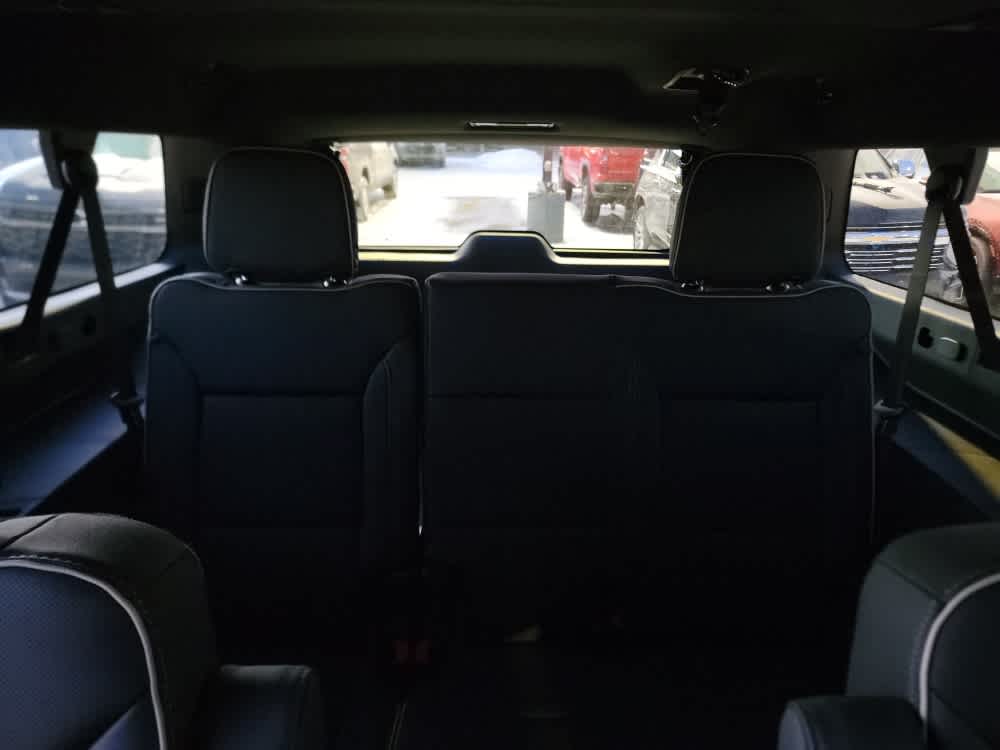 Thumbnail: 2026 Chevrolet Suburban - 21