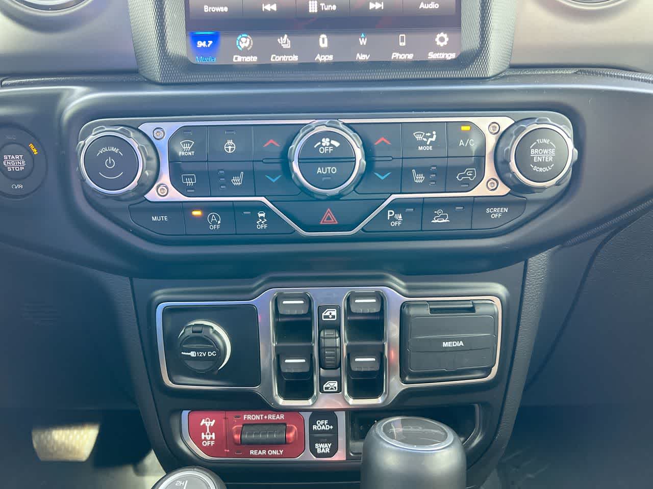 Thumbnail: 2021 Jeep Gladiator - 19