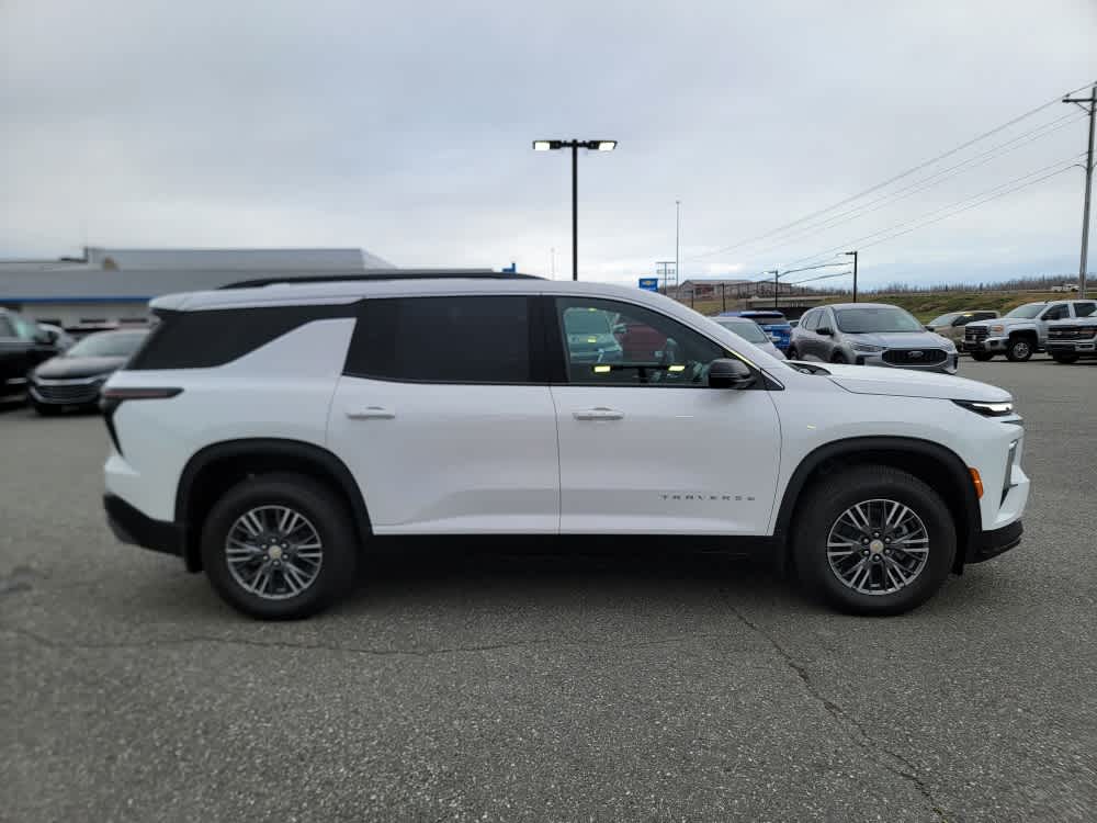 Thumbnail: 2026 Chevrolet Traverse - 6