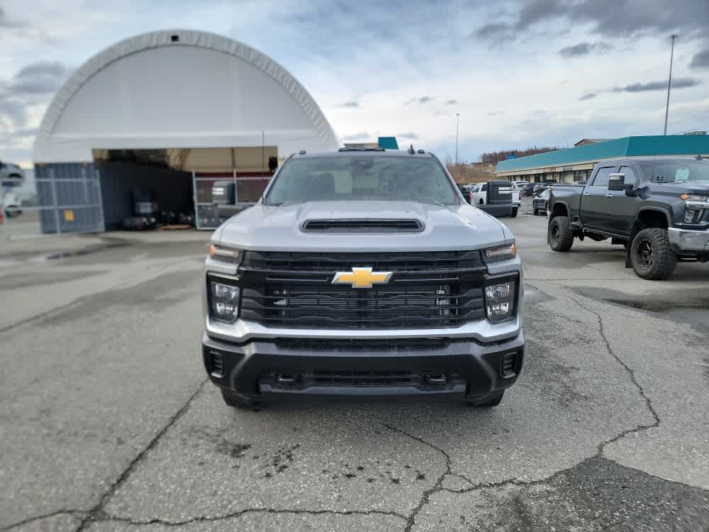 Thumbnail: 2026 Chevrolet Silverado 3500 - 8