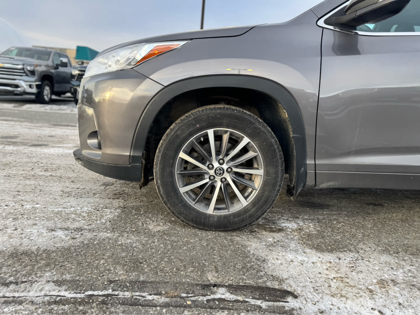 Thumbnail: 2017 Toyota Highlander - 10