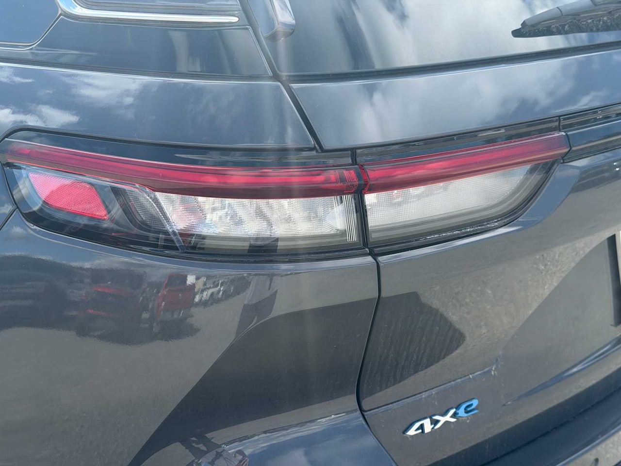 2024 Jeep Grand Cherokee 4xe - Image 10