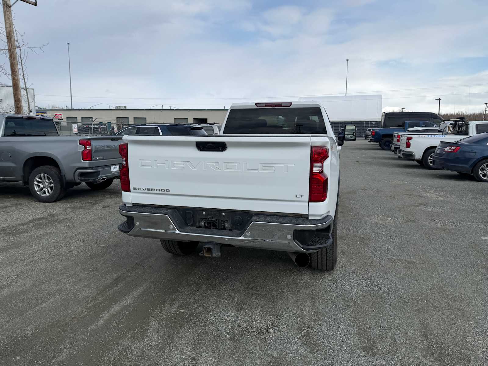 2025 Chevrolet Silverado 3500HD LT - Photo 8