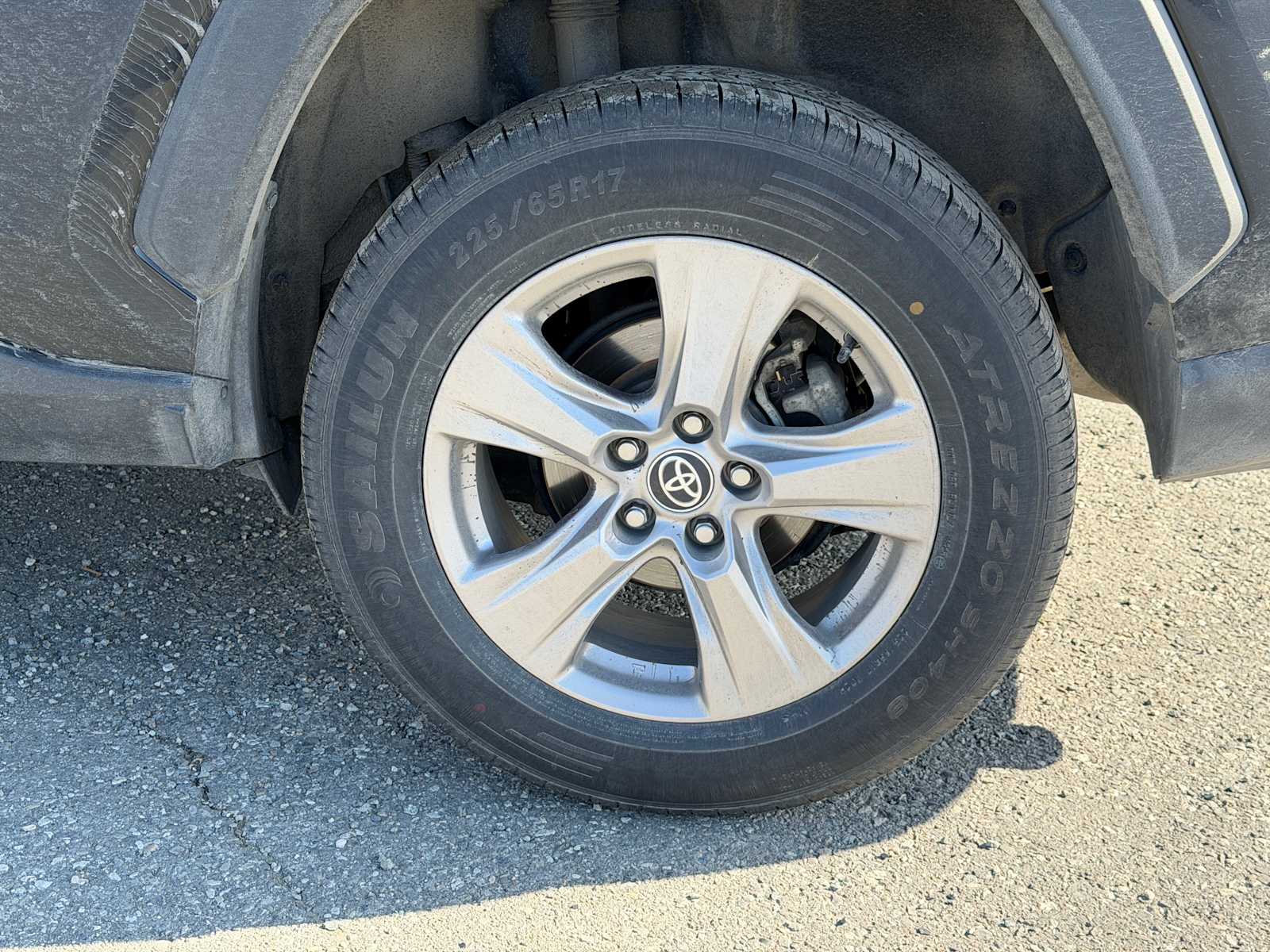 Thumbnail: 2023 Toyota RAV4 - 20