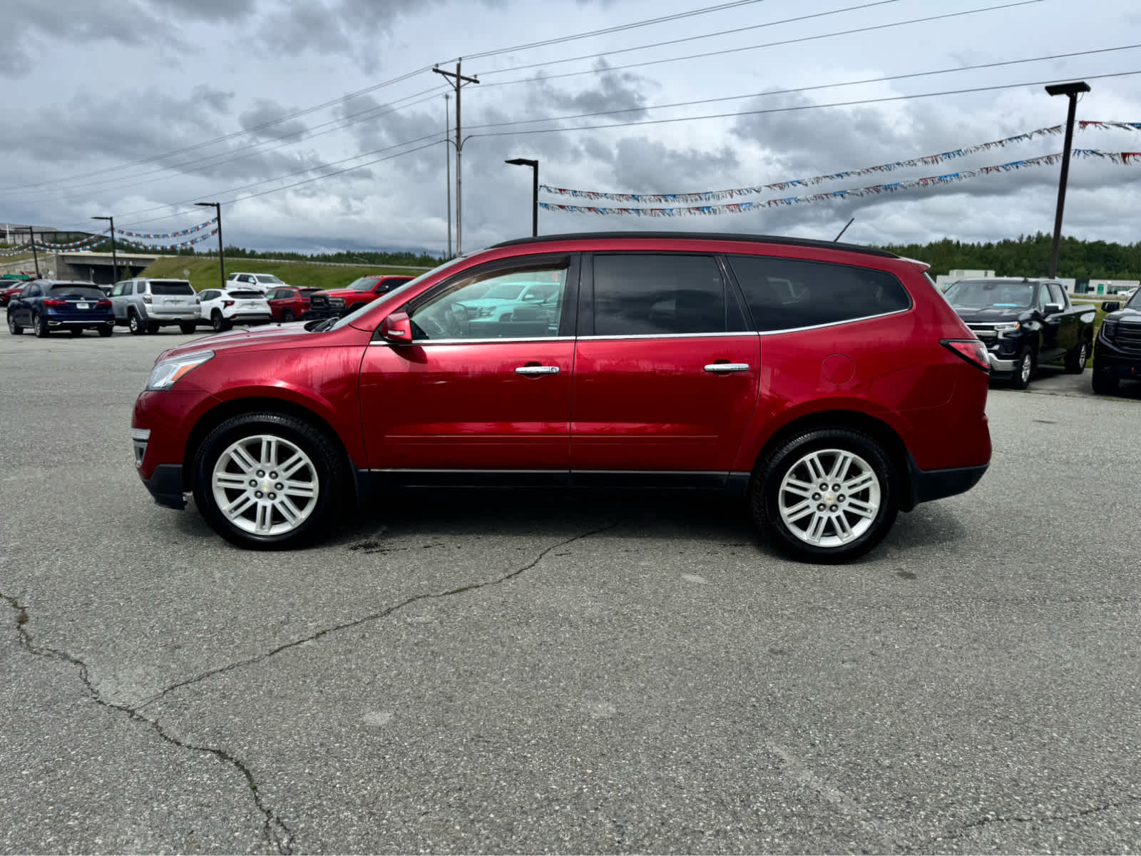 2014 Chevrolet Traverse LT 2
