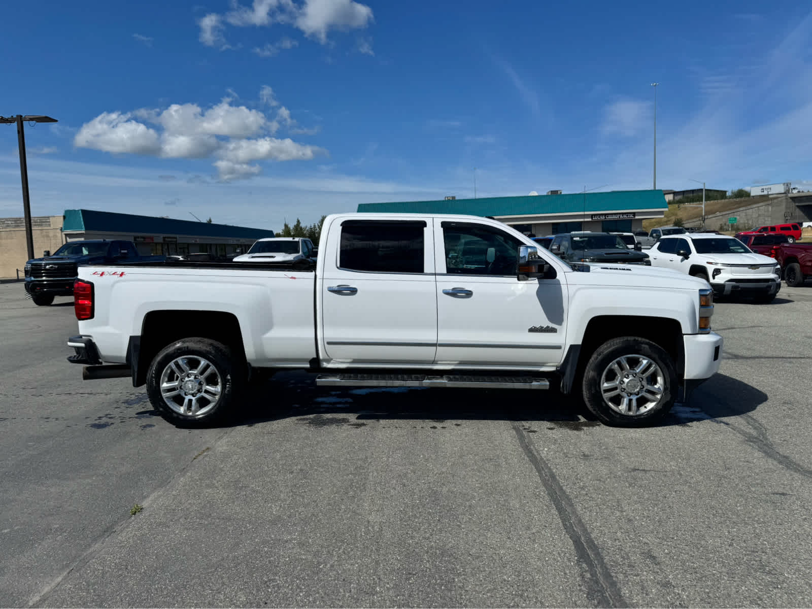 Thumbnail: 2017 Chevrolet Silverado 2500 - 6