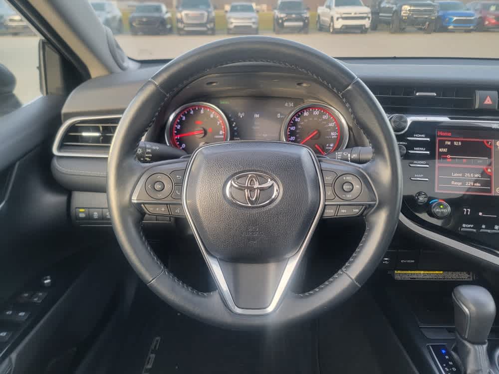 Thumbnail: 2019 Toyota Camry - 13