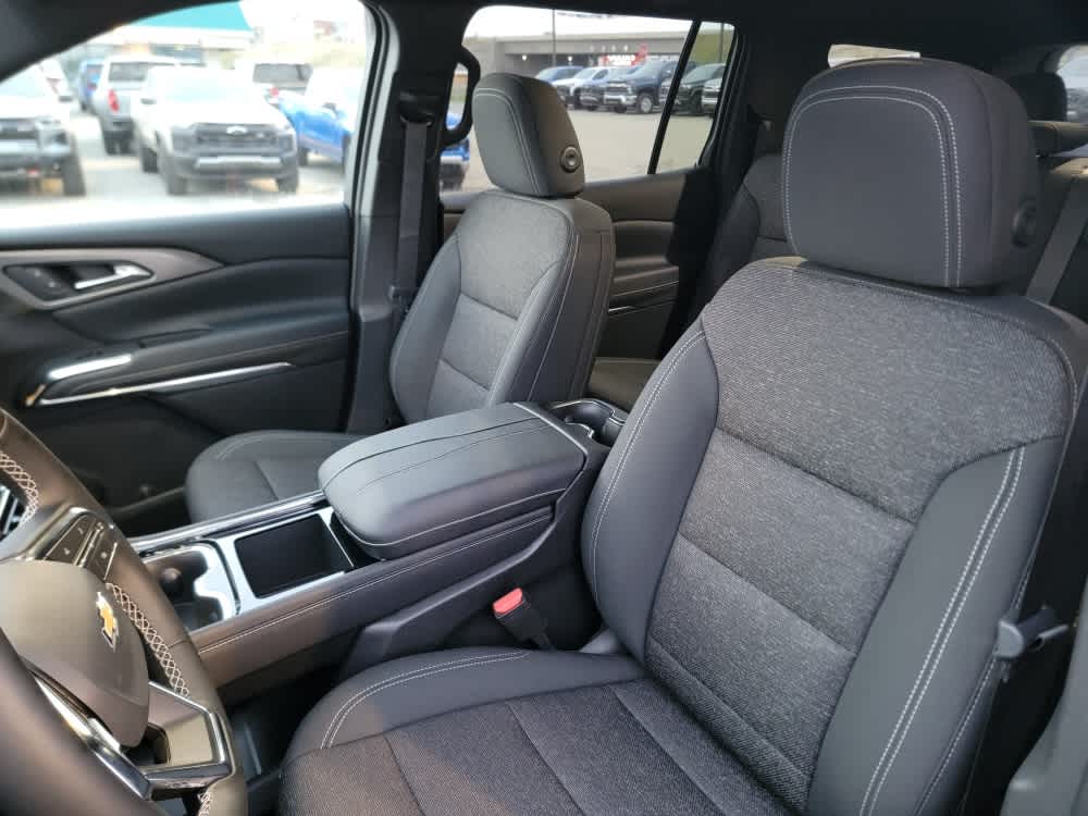 Thumbnail: 2026 Chevrolet Traverse - 12