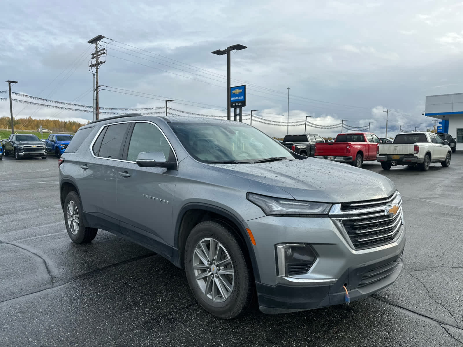 Thumbnail: 2023 Chevrolet Traverse - 9