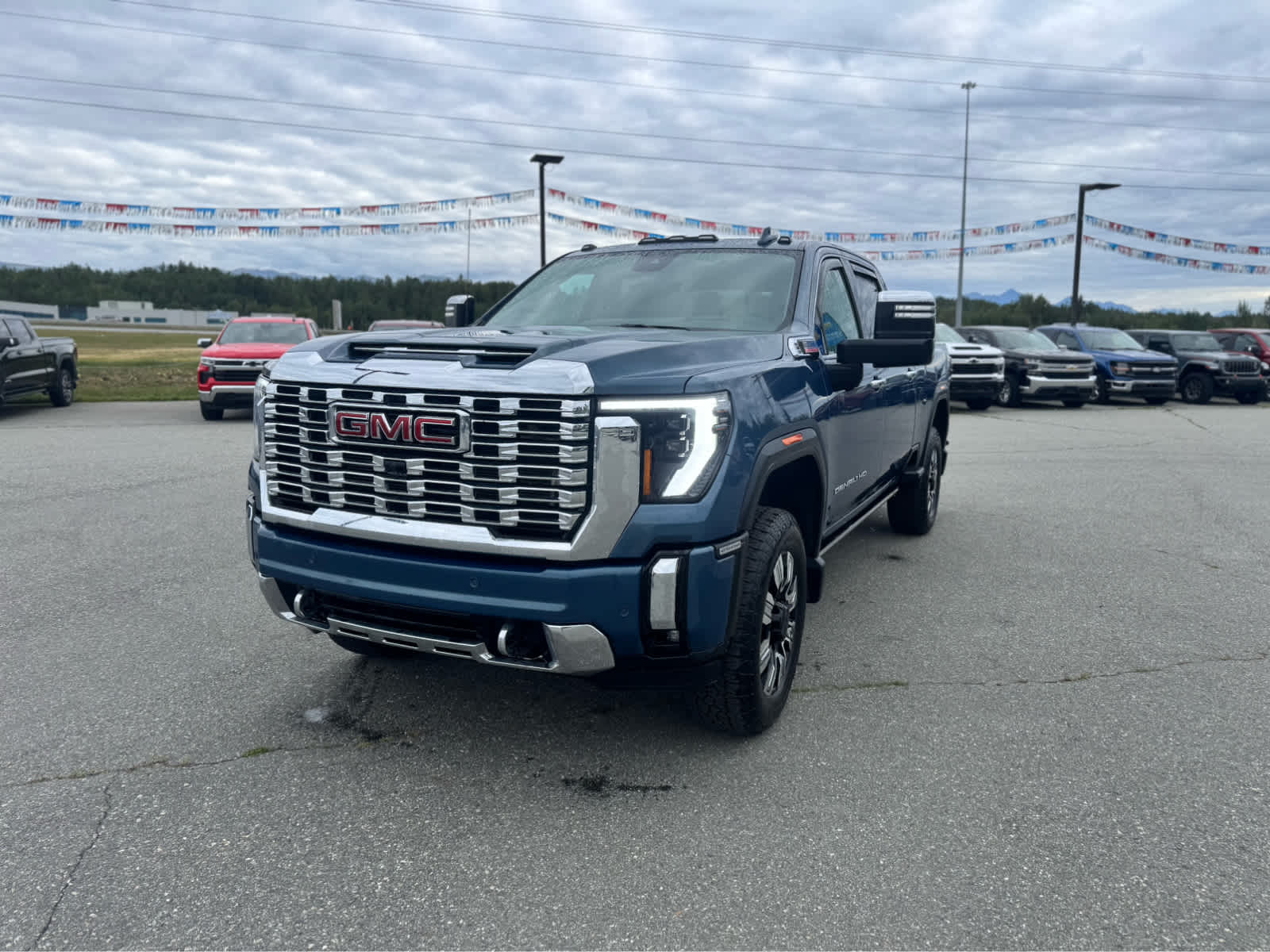 Thumbnail: 2024 GMC Sierra 2500 - 1