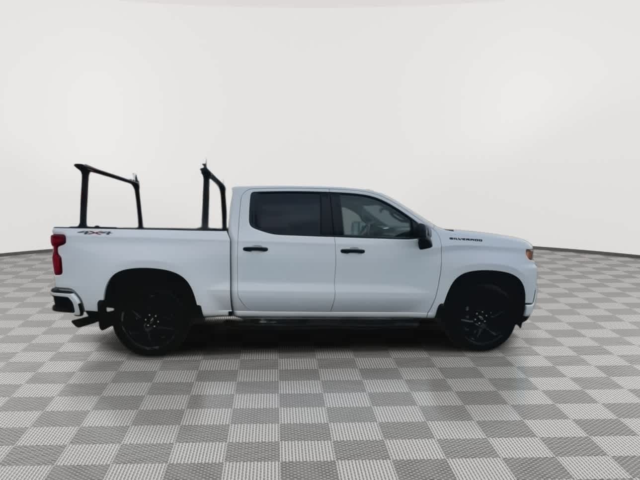 Thumbnail: 2022 Chevrolet Silverado 1500 - 3