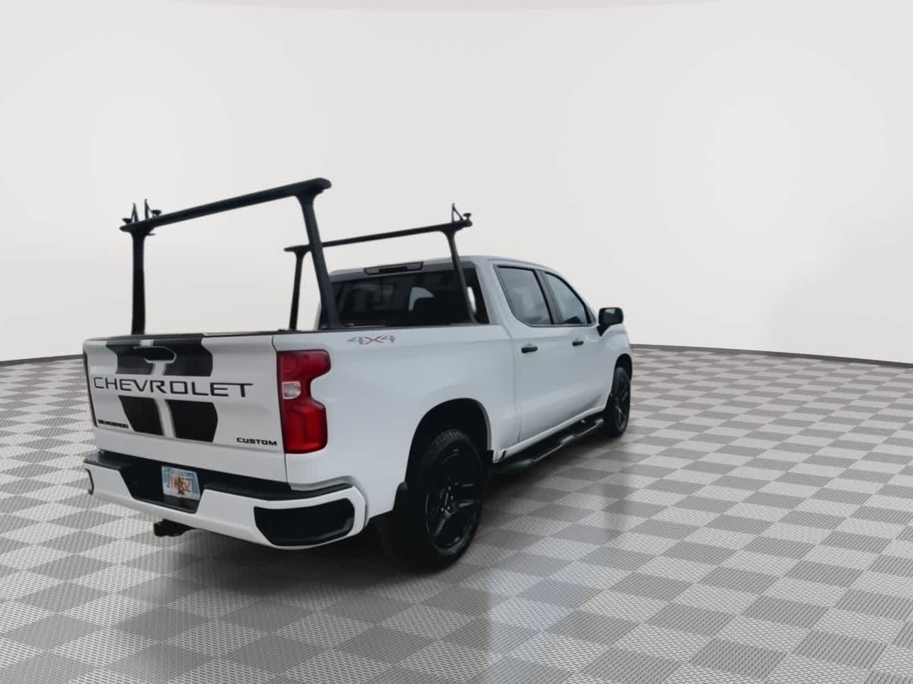 Thumbnail: 2022 Chevrolet Silverado 1500 - 2