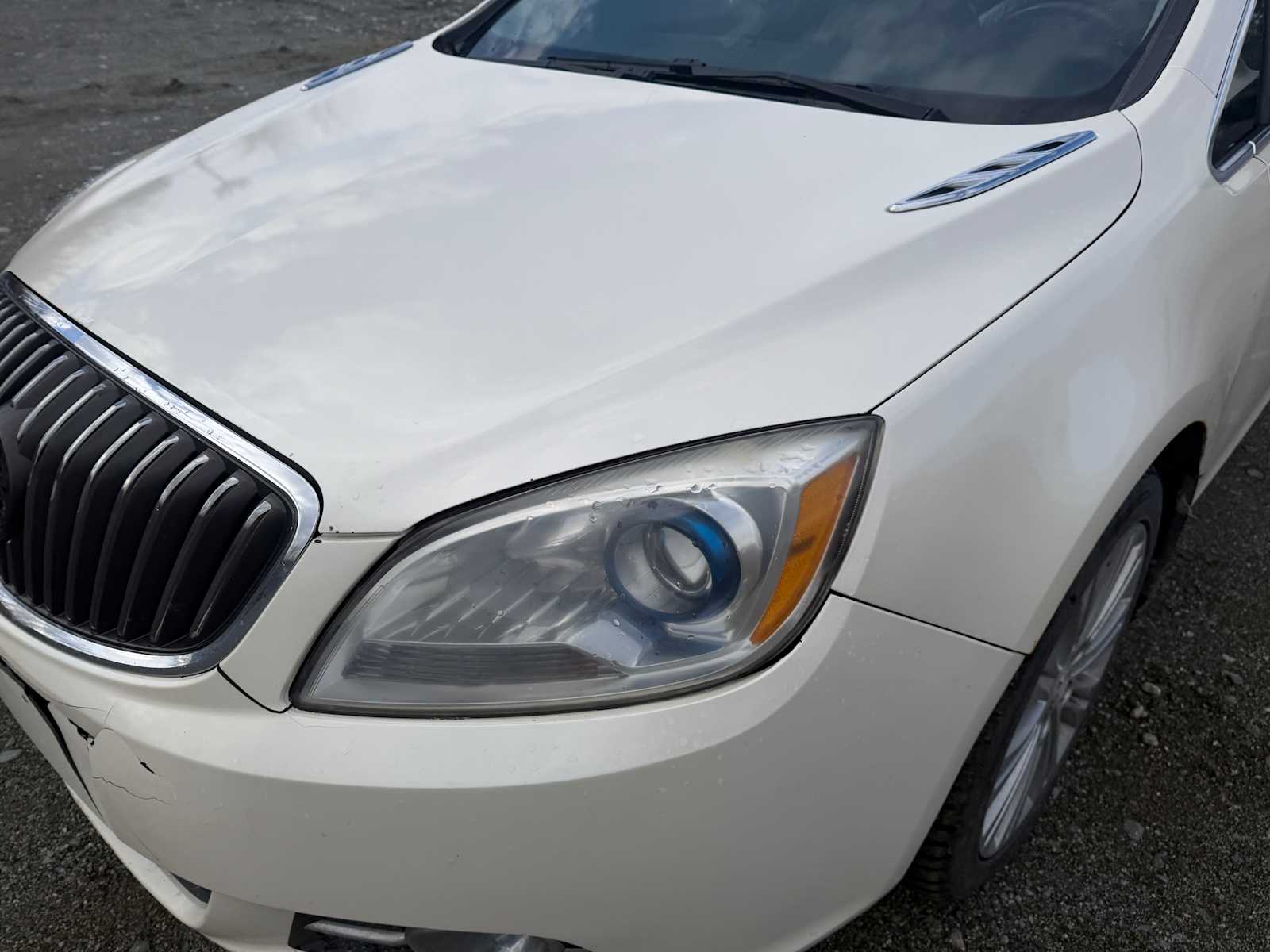 Thumbnail: 2013 Buick Verano - 10