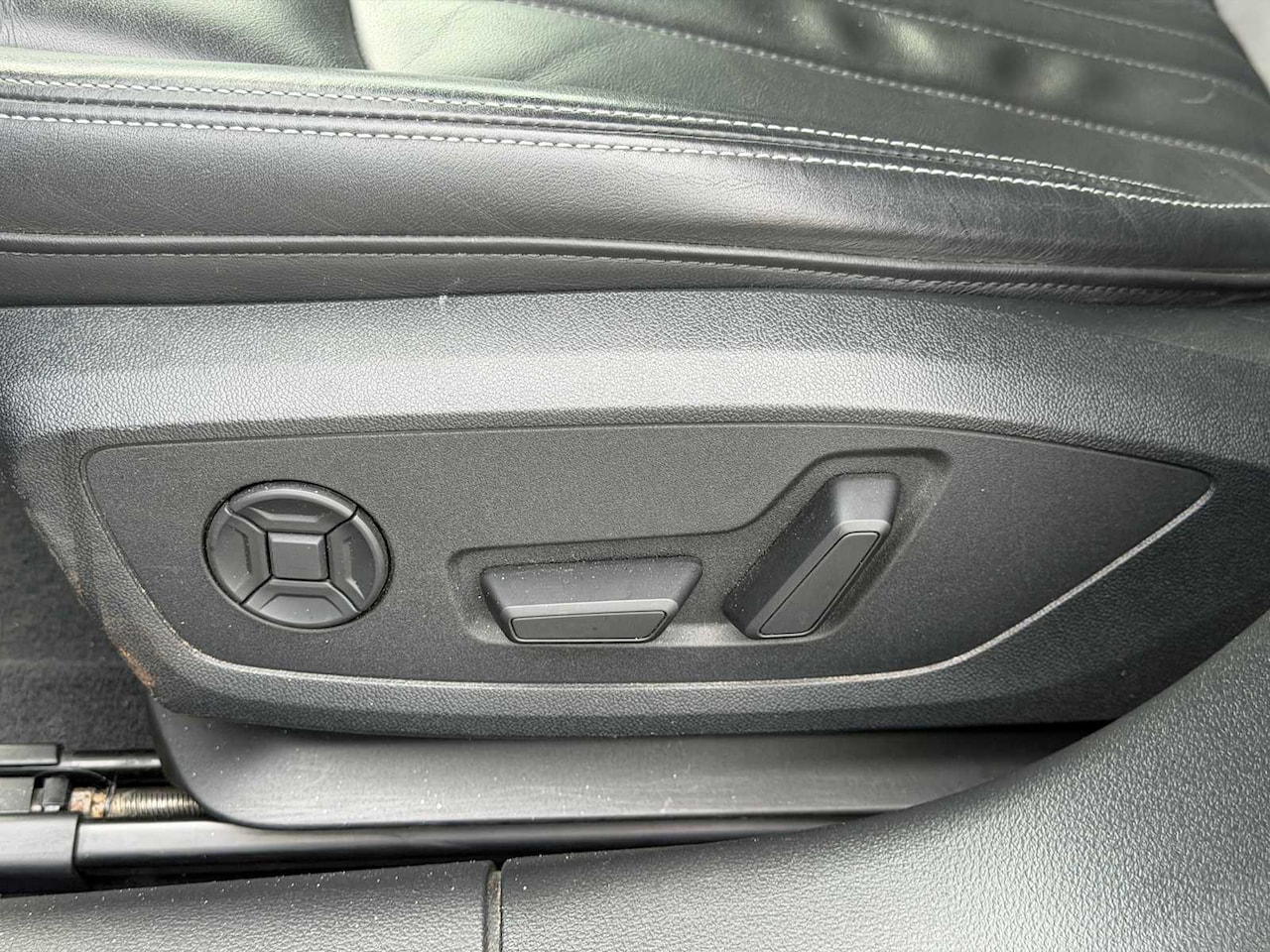 2024 Audi A6 Sedan Premium Plus - Image 5