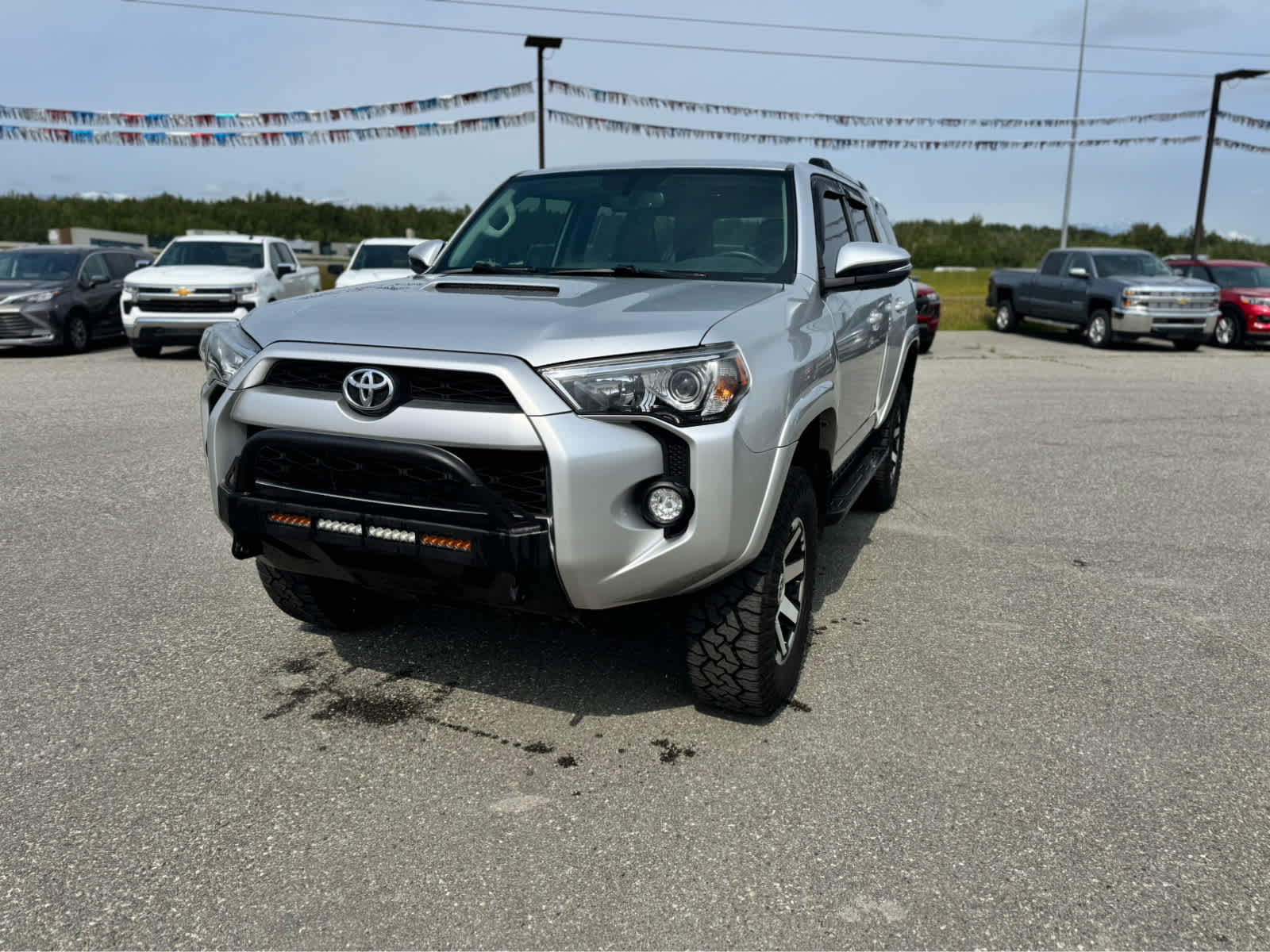 2017 Toyota 4Runner SR5 Hero Image