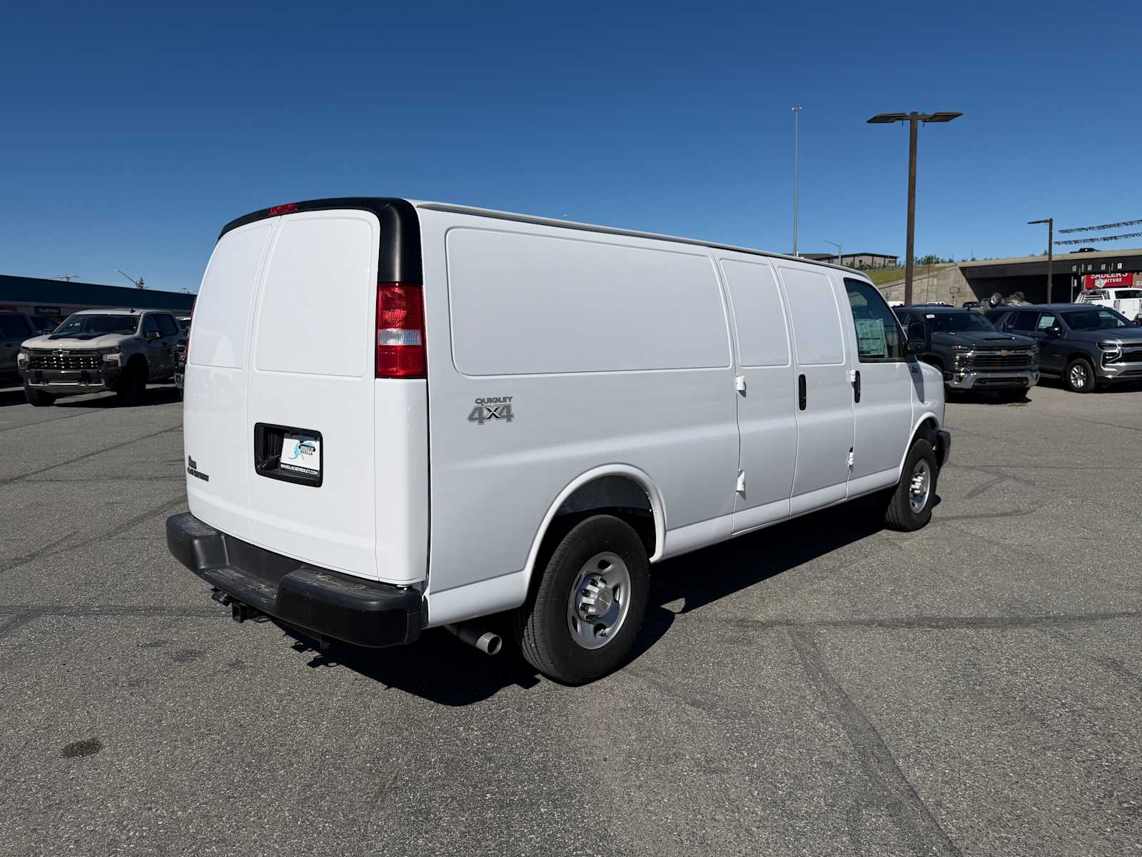 2025 Chevrolet Express Cargo Work Van - Photo 13
