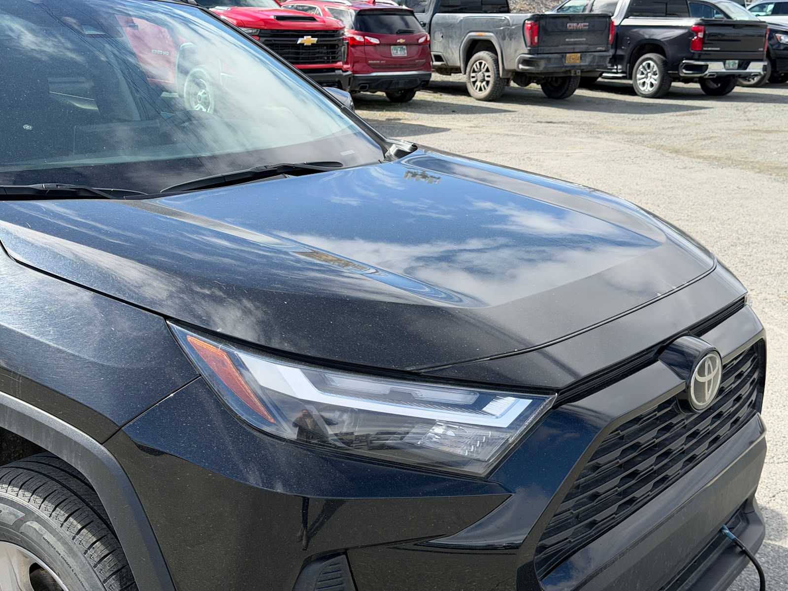 Thumbnail: 2023 Toyota RAV4 - 14