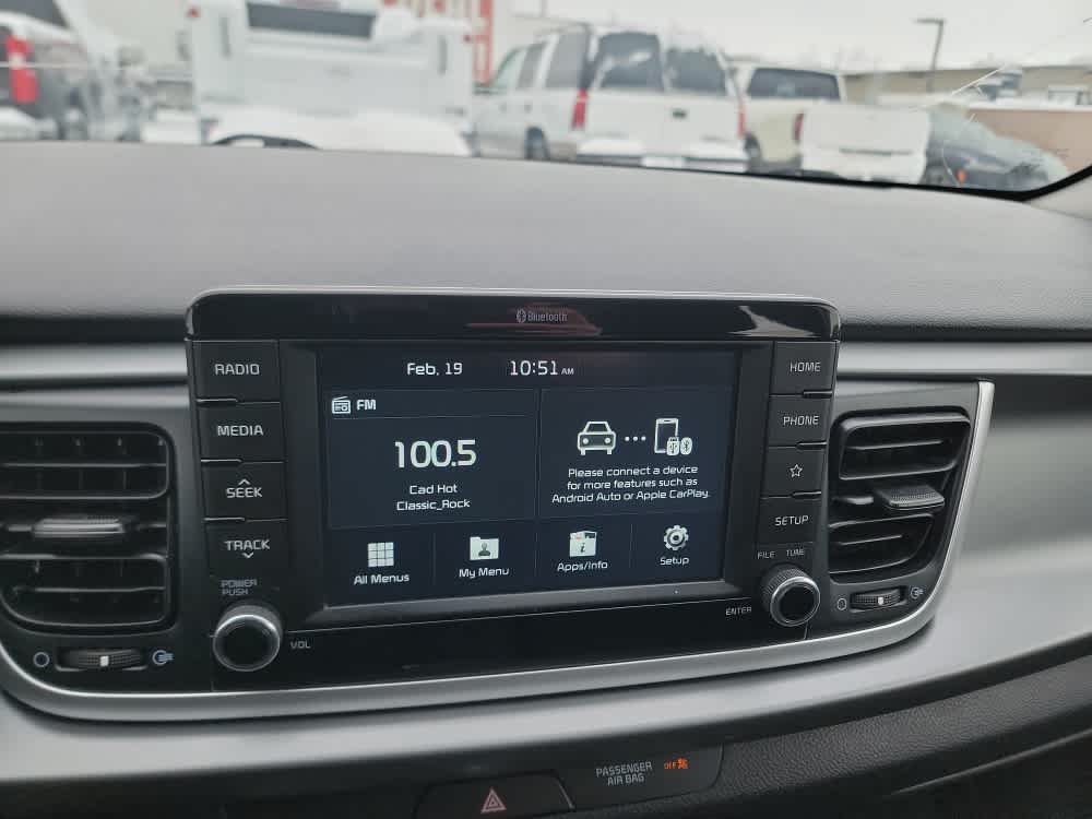 Thumbnail: 2020 Kia Rio - 15