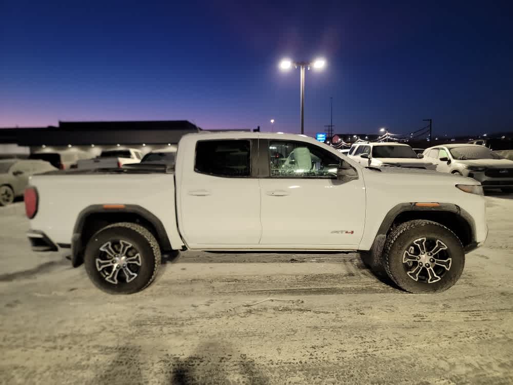 Thumbnail: 2025 GMC Canyon - 6