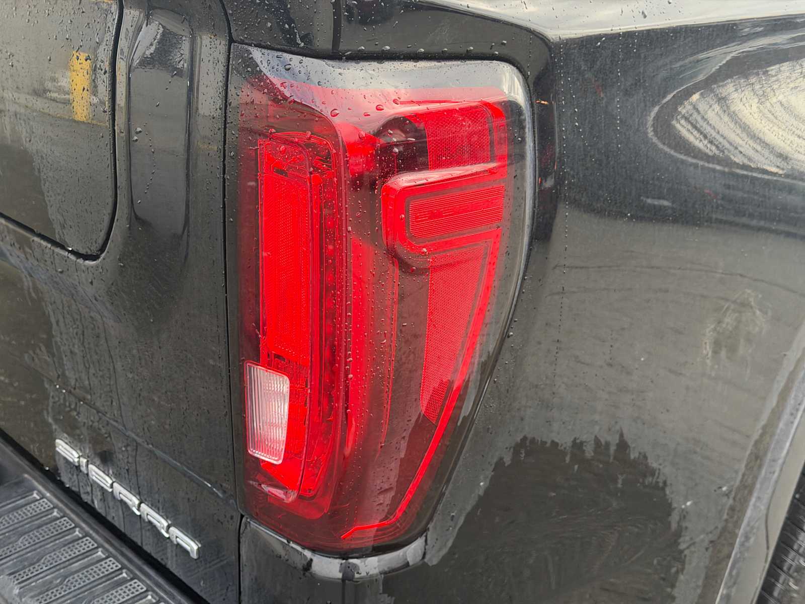 Thumbnail: 2024 GMC Sierra 1500 - 21