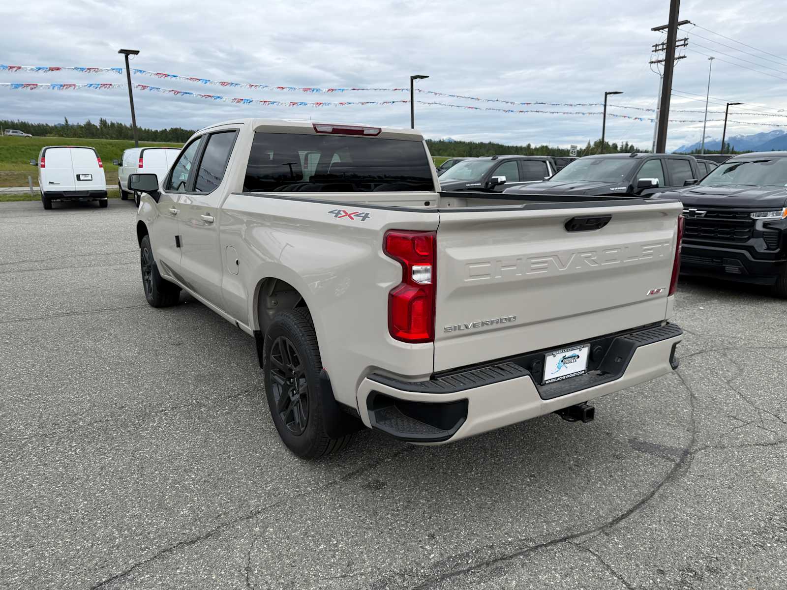 Thumbnail: 2026 Chevrolet Silverado 1500 - 15